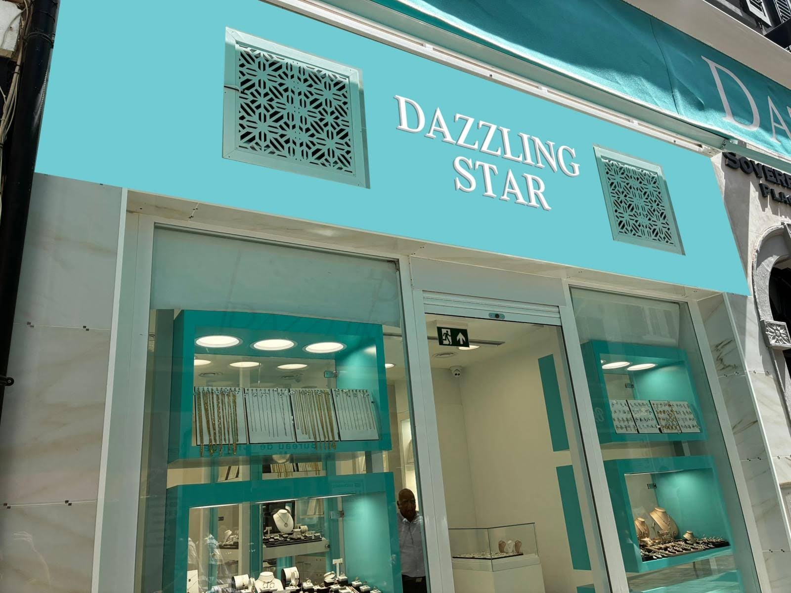 Dazzling Star jewellery display